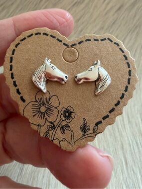 ❤️ Equestrian Horse Head Sterling Silver Southwestern Stud Earrings USA Rodeo